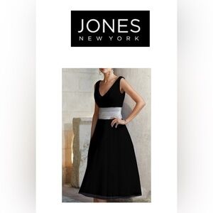 Jones New York Black Short-Sleeve V-Neck 
Elegant Dress 6P